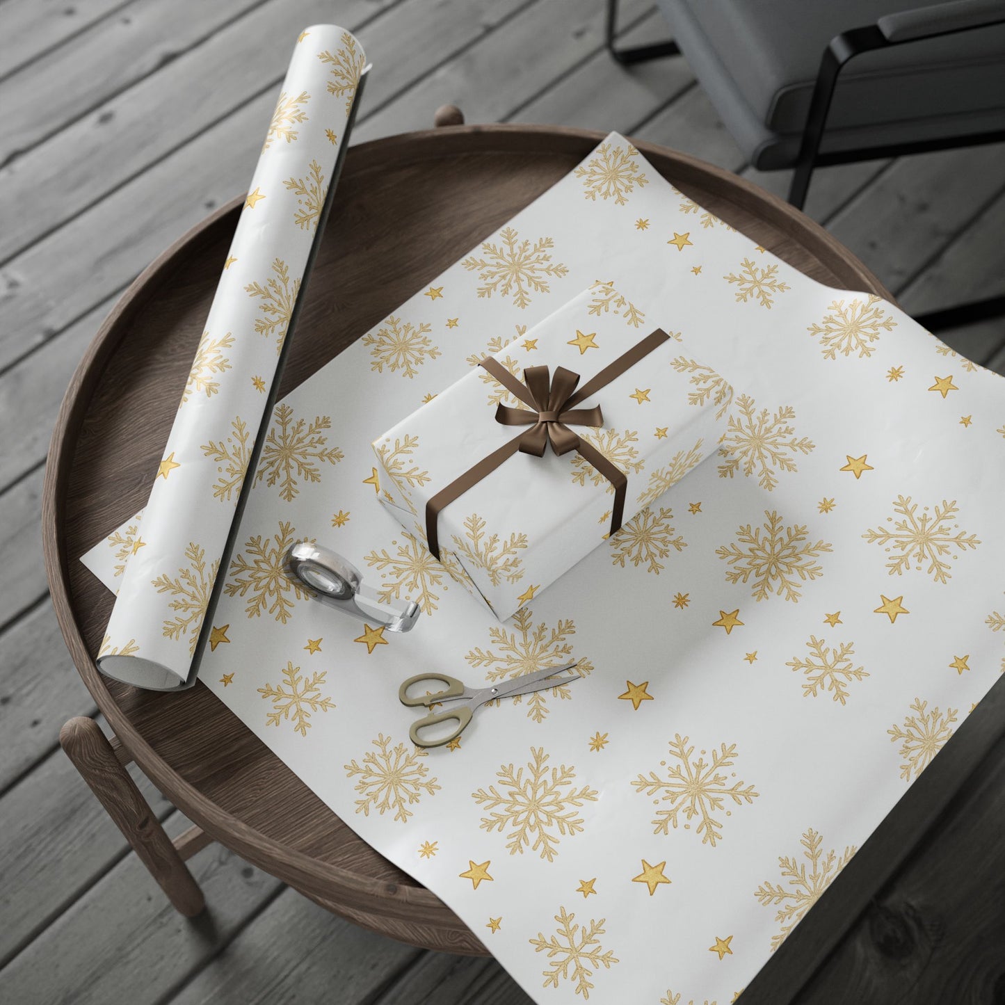 Elegant Snowflake Wrapping Paper - Perfect for Winter Celebrations